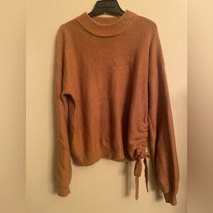 Olive&Pim rouched sweater size L